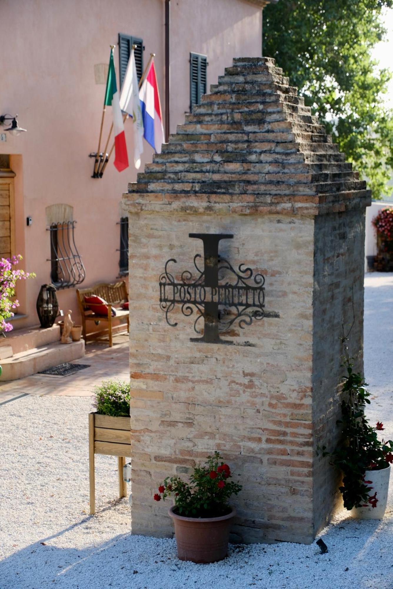 Il Posto Perfetto Bed & Breakfast Santa Maria Nuova  Ngoại thất bức ảnh